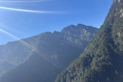 西甲联赛：皇家贝蒂斯巴萨旧将闪耀，连续胜利逼近马竞