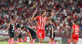 皇马西甲逆转奇观：乌龙球引发戏剧性全胜态势