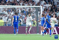 西甲焦点战：皇马2-2战平马竞，姆巴佩闪耀索尔洛特关键